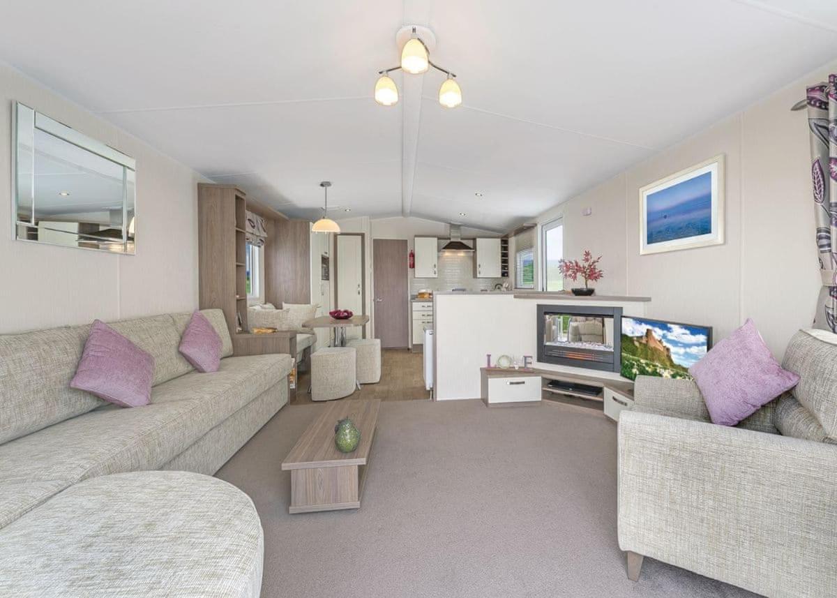 Cardigan Bay Holiday Park Bagian luar foto